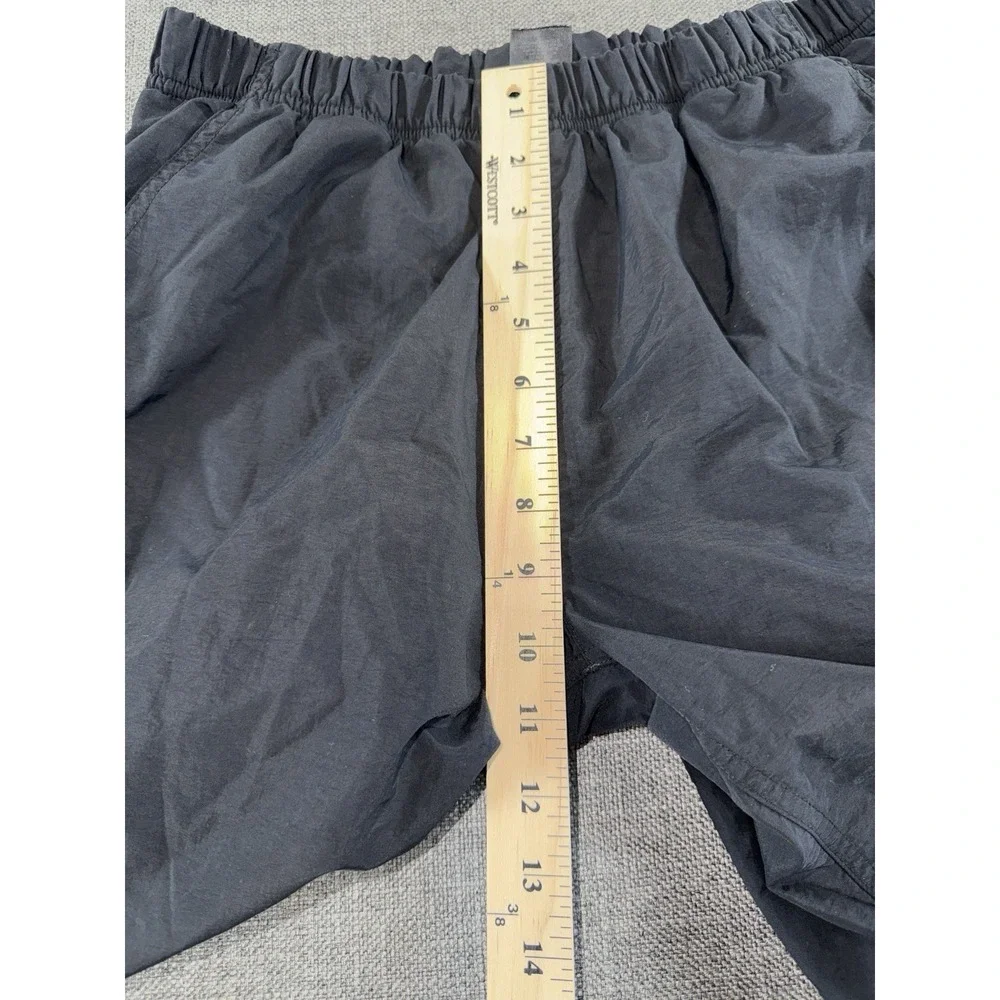 REI lightweight athletic